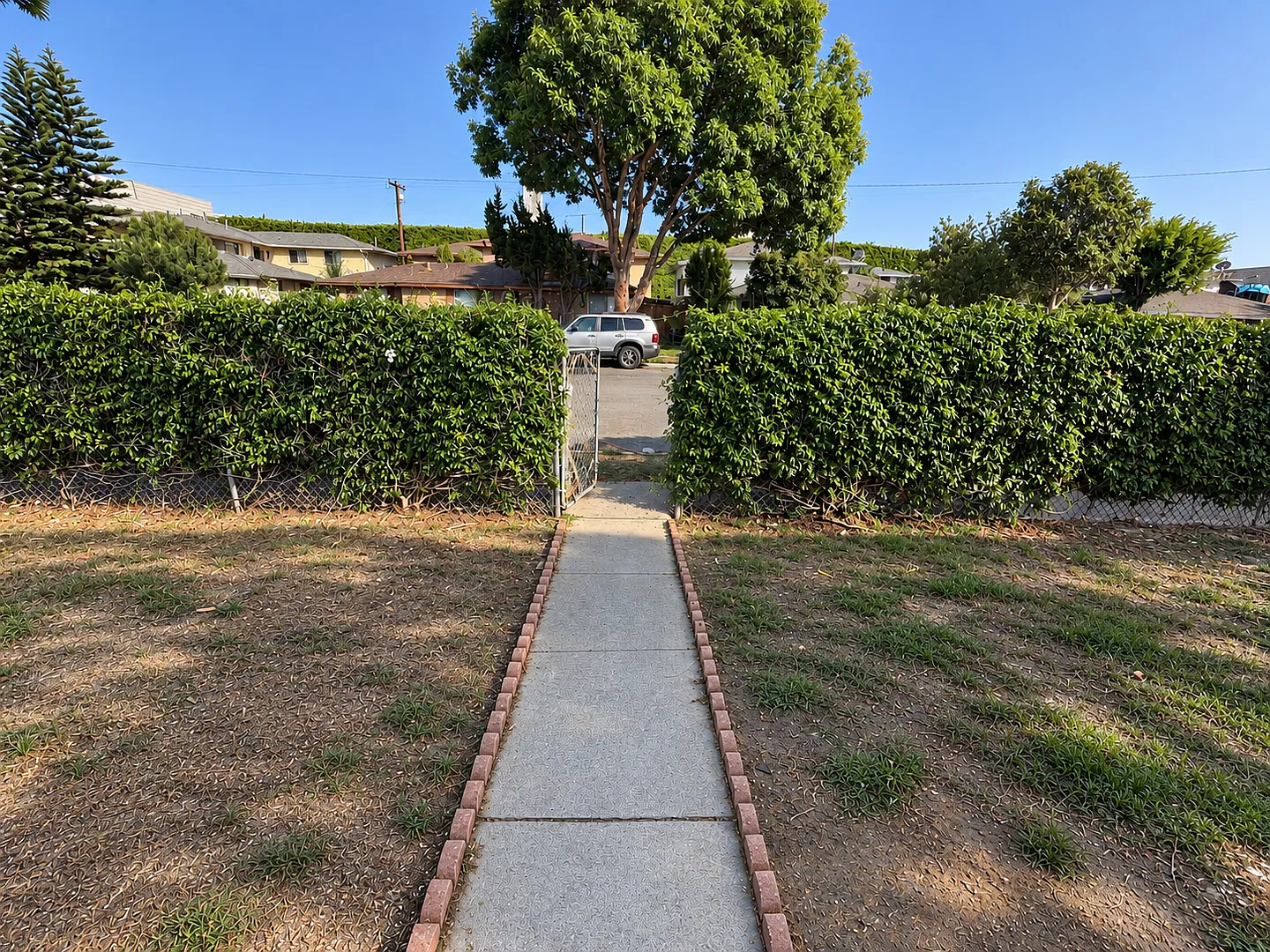 12101 Laguna St. 4 Plex — Photo 2