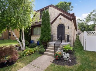 3615 W Ohio Ave, Milwaukee, WI
