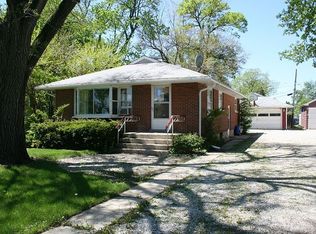 312 N Cass Ave, Westmont, IL 60559
