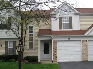 61 Marion Ln, Streamwood, IL