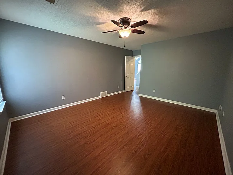 6836 Kamali Ave — Photo 8