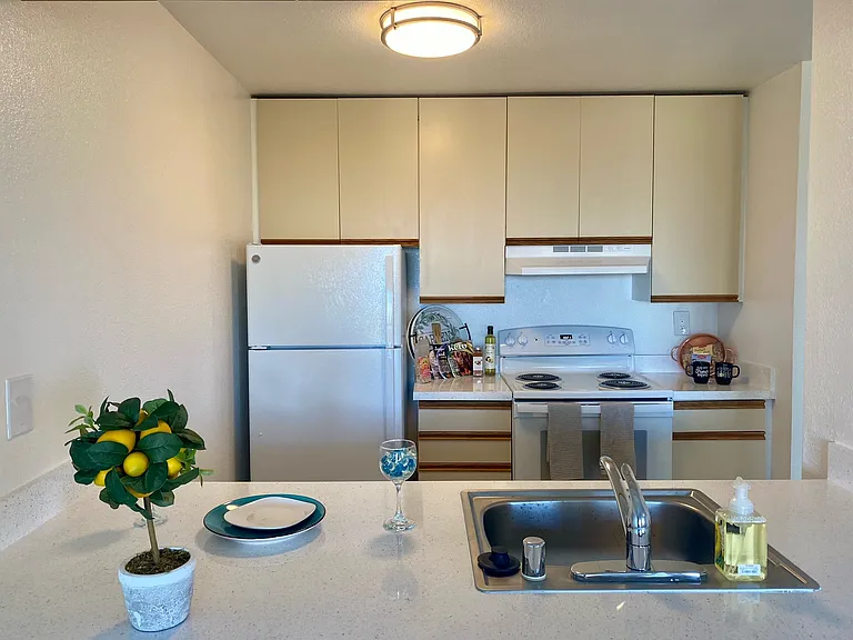 Evergreen Ridge Apartments — Photo 6