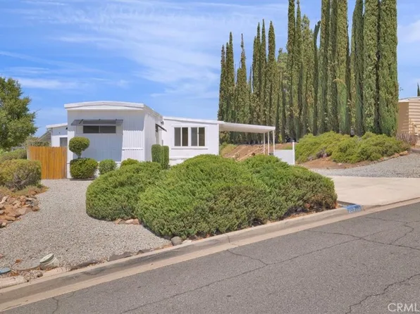 22780 Skylink Dr, Canyon Lake, CA 92587