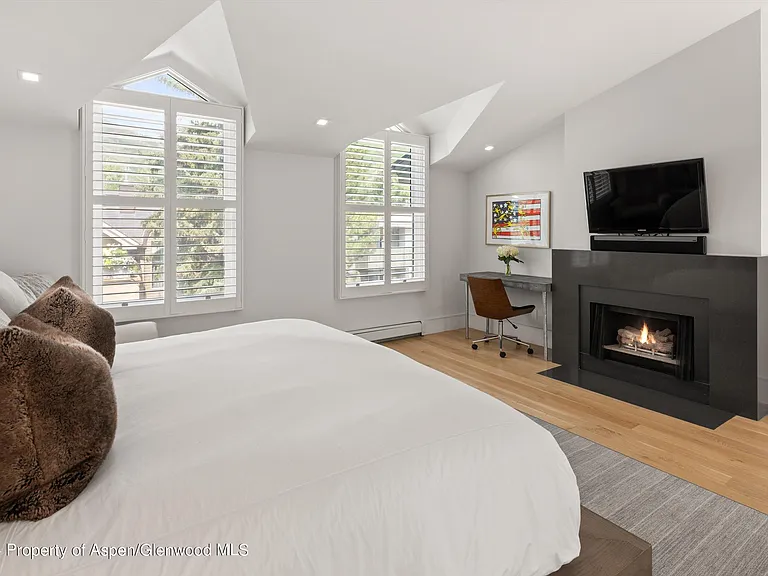 812 E Cooper Ave — Photo 30