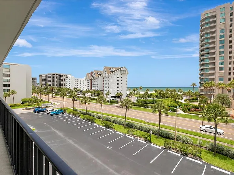 1581 Gulf Blvd #302N — Photo 31