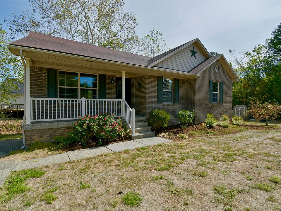 1st image of 452 Simmons Ln
