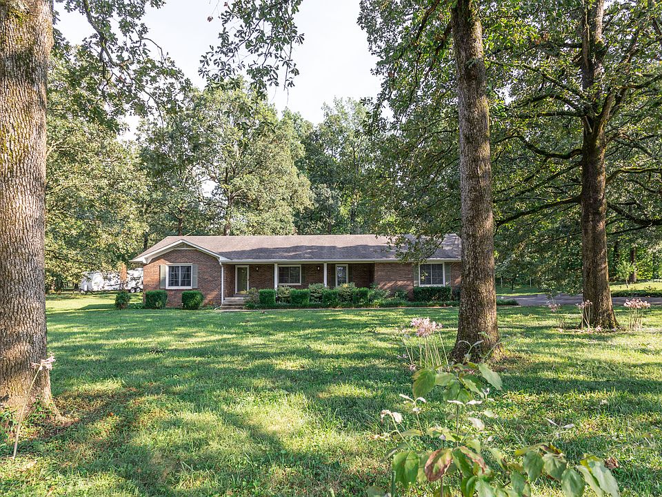 1st image of 450 Murphy Rd