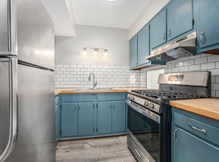 120 Leonard St NE #4, Grand Rapids, MI