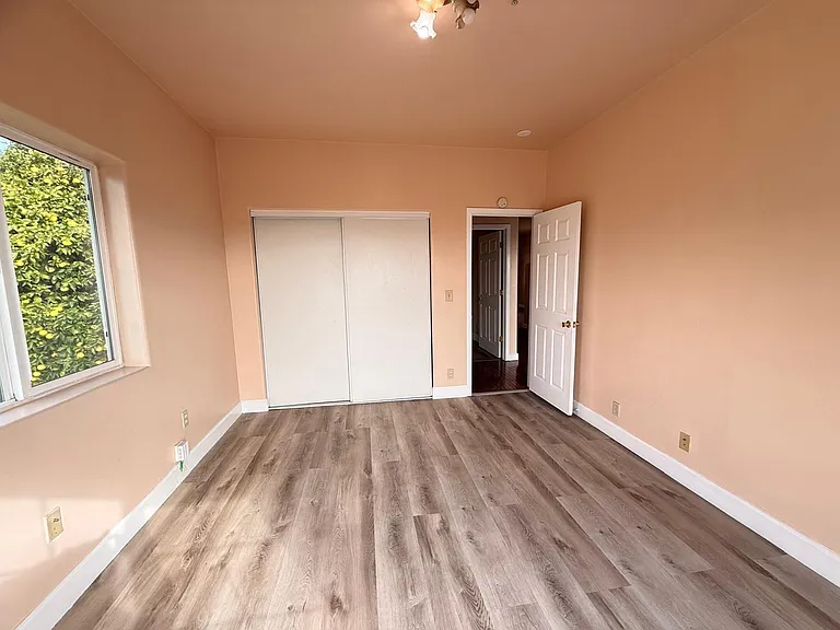 8027 Ney Ave — Photo 15