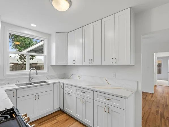 1490 Skyline Dr, Lemon Grove, CA 91945