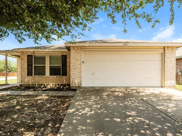 5301 Prestwick Dr, Fort Worth, TX 76135