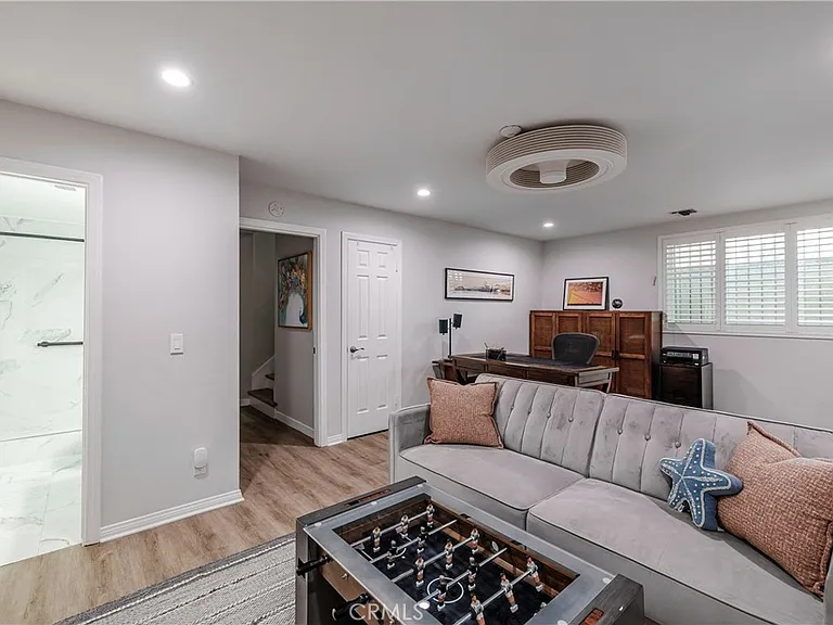 1219 S Catalina Ave — Photo 45