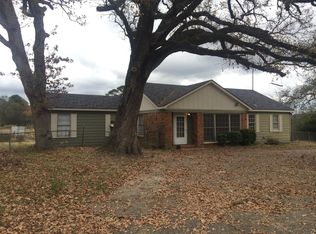 3533 Country Club Rd E, Longview, TX 75602