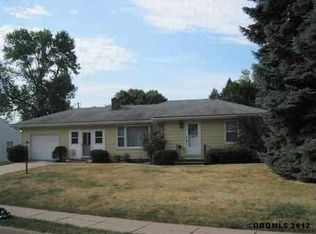 2995 Asbury Rd, Dubuque, IA 52001