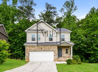 365 Valley View Dr, Fairburn, GA 30213