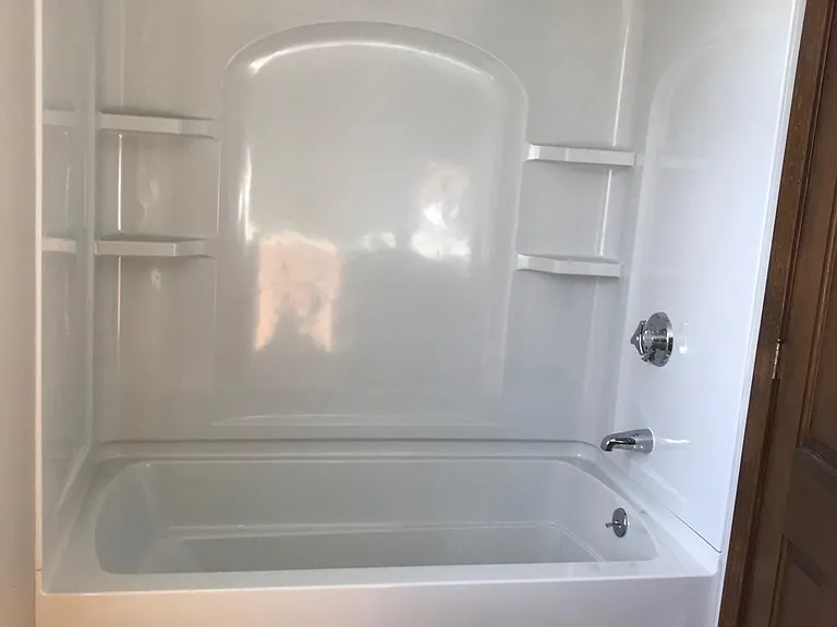 41 English St — Photo 11