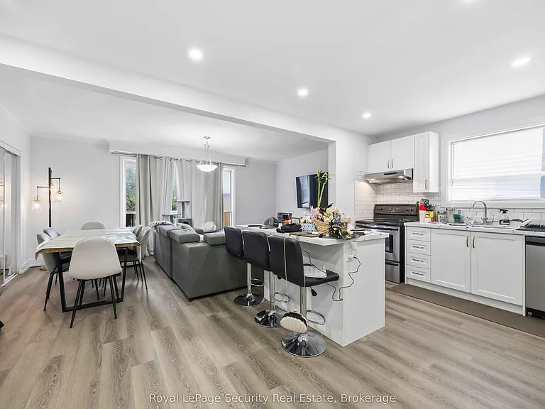 58 Leduc Dr #3 — Photo 7