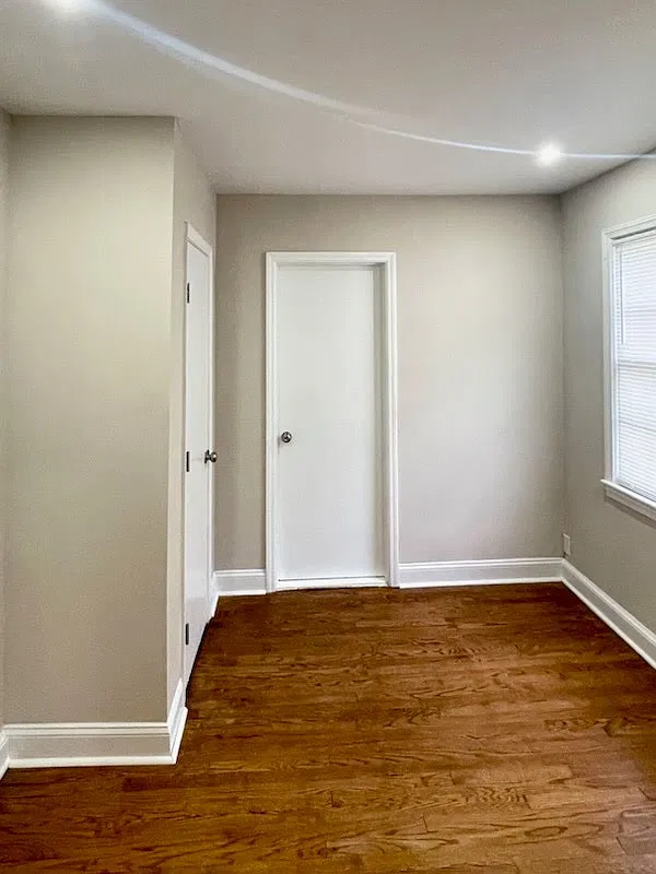 7 bed, 2000 sqft, $8,300 — Photo 2