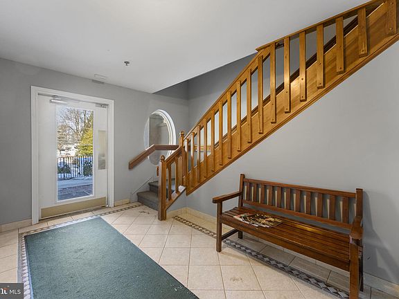 2nd image of 217 Paoli Pointe Dr