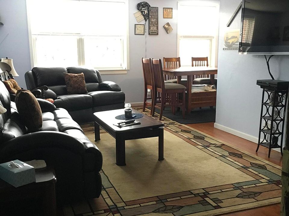 1st image of 920 Armstrong Ave APT 1-2