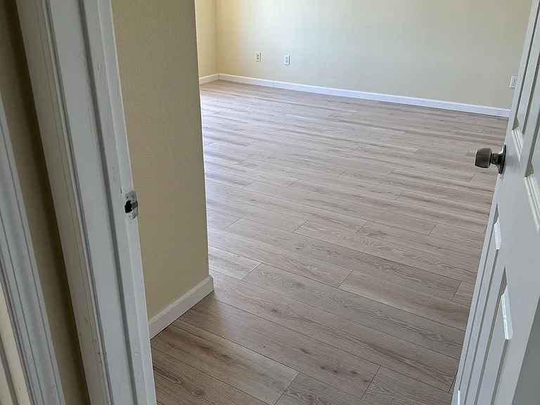 535 Marina Bay Pkwy #C — Photo 2