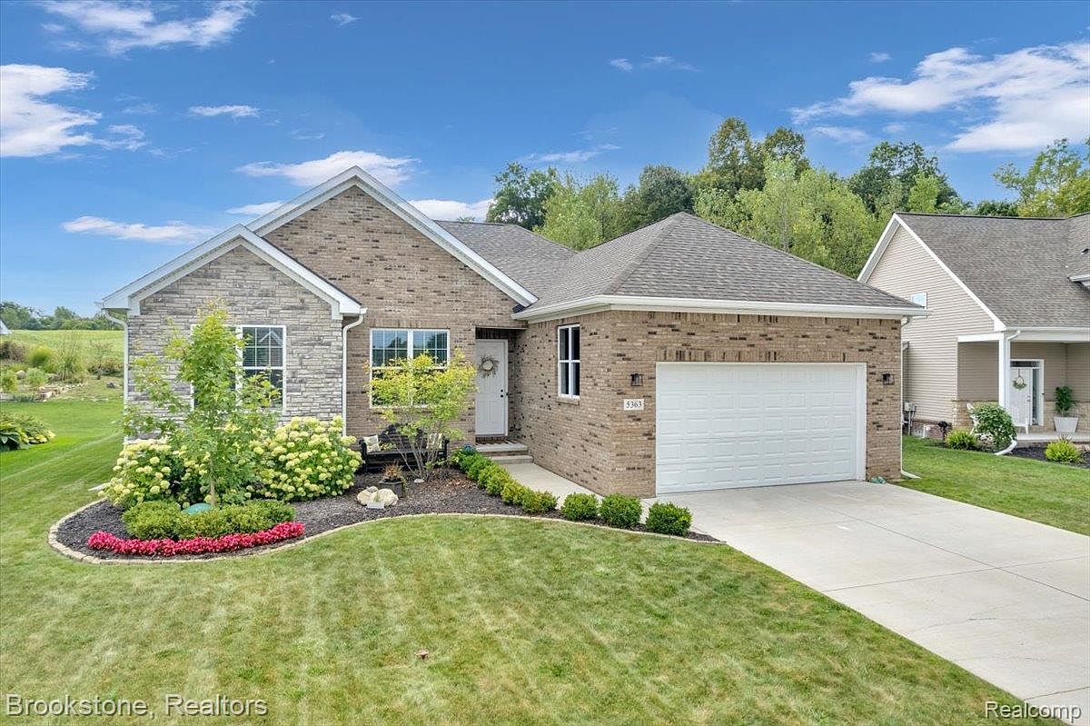 5363 Pebble Beach Dr