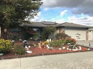 1450 Rainbow Dr, Hollister, CA
