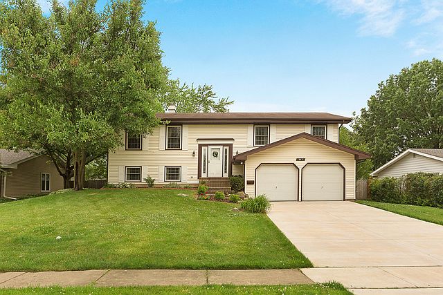 1st image of 23W267 Woodcroft Dr