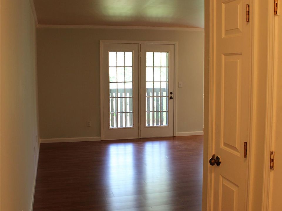 2nd image of 142 Westfield Dr