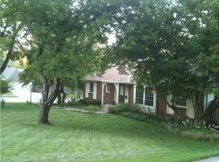 11713 Wornall Rd, Kansas City, MO 64114