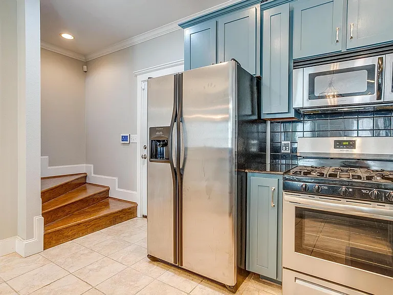 1211 S Adams St — Photo 15