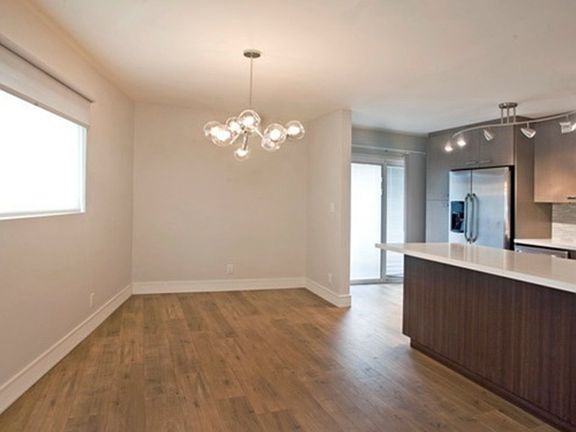3rd image of 136 Bronwood Ave