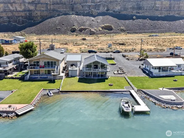 32014 Lakeview Road NE, Coulee City, WA 99115