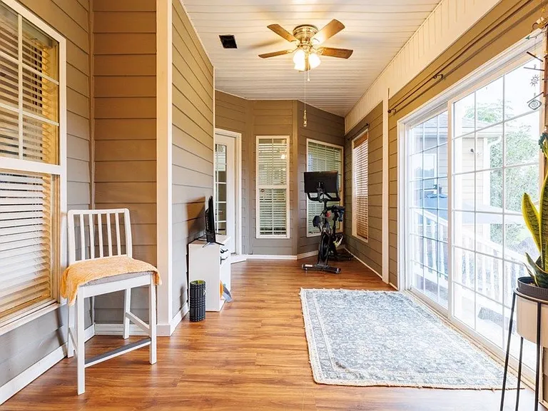 4004 Grey Oak Dr — Photo 13