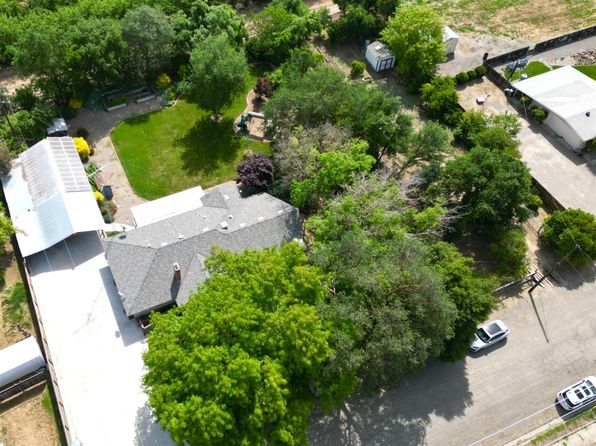3869 2nd St, Dunnigan, CA 95937