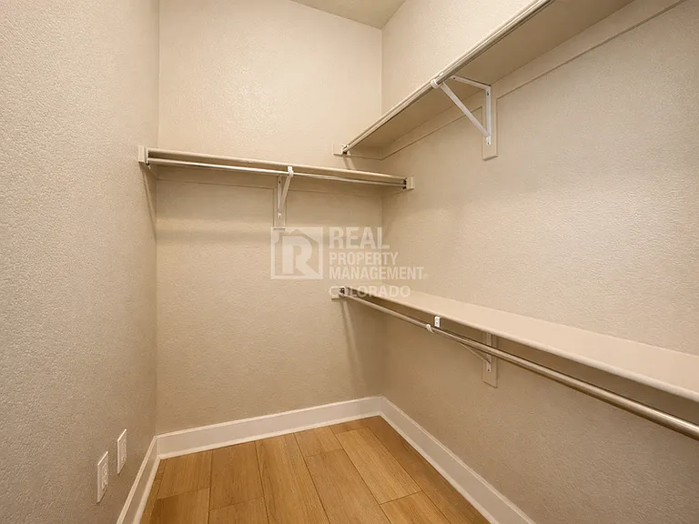 10111 Inverness Main St #404 — Photo 8