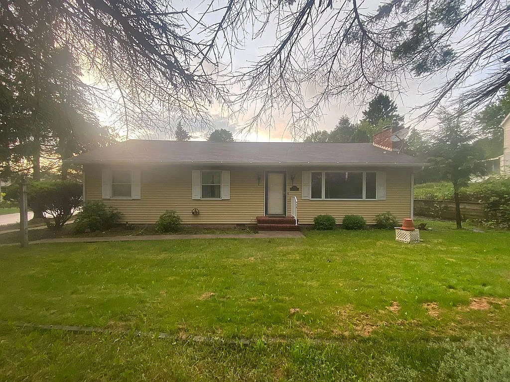 1109 Layton Rd photo 1