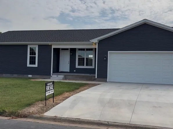 318 N Gilmore St, Charleston, MO 63834