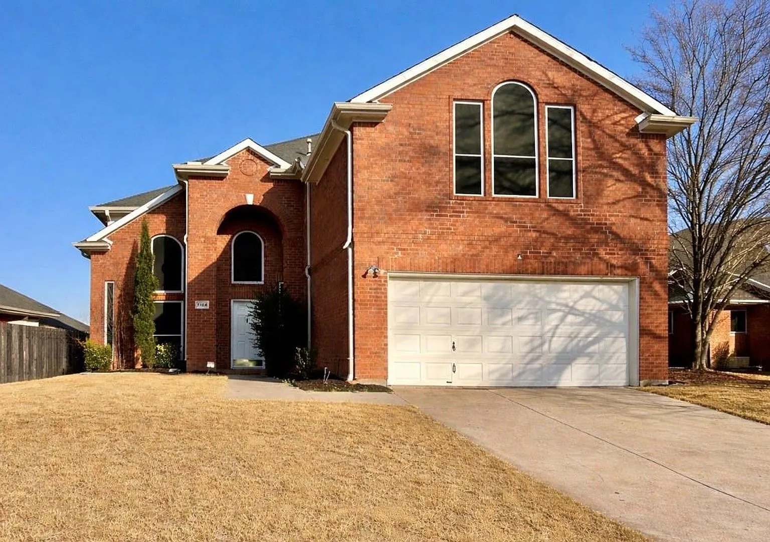 Spacious Home in BISD — Photo 1
