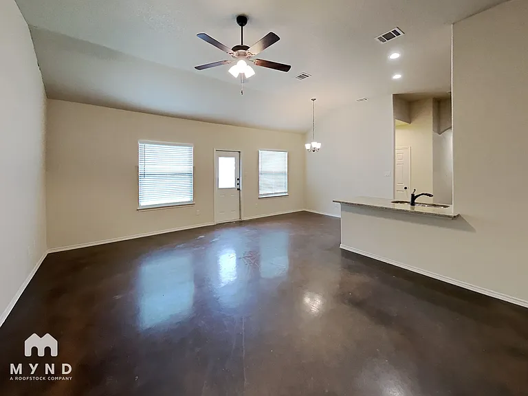 228 Kaspar Way — Photo 4