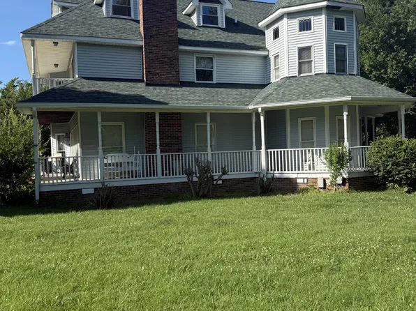 2155 Oak Knob Rd, Lafayette, TN 37083