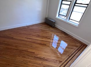 42-04 Saull St #2B, Flushing, NY 11355
