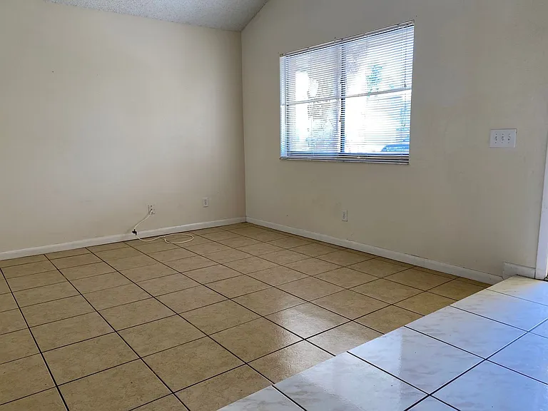 5205 Dublin Pl — Photo 5