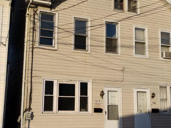 309 New St, Lebanon, PA 17046