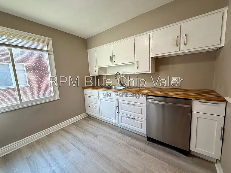9481 Reading Rd #5 — Photo 10