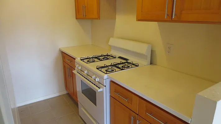 Rented by Bohemia Realty Group | media 36