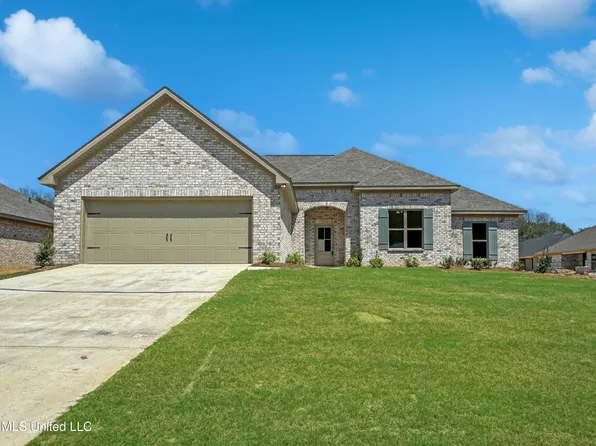 726 Magnolia Point Cir, Pearl, MS 39208