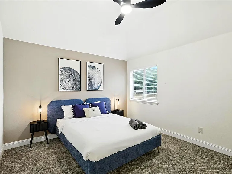 5795 Brighton Ct — Photo 36