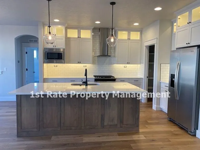 5686 E Clear Ridge St — Photo 10