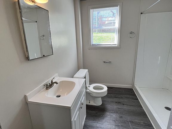 4th image of 611 Bullitt Ave SE #A
